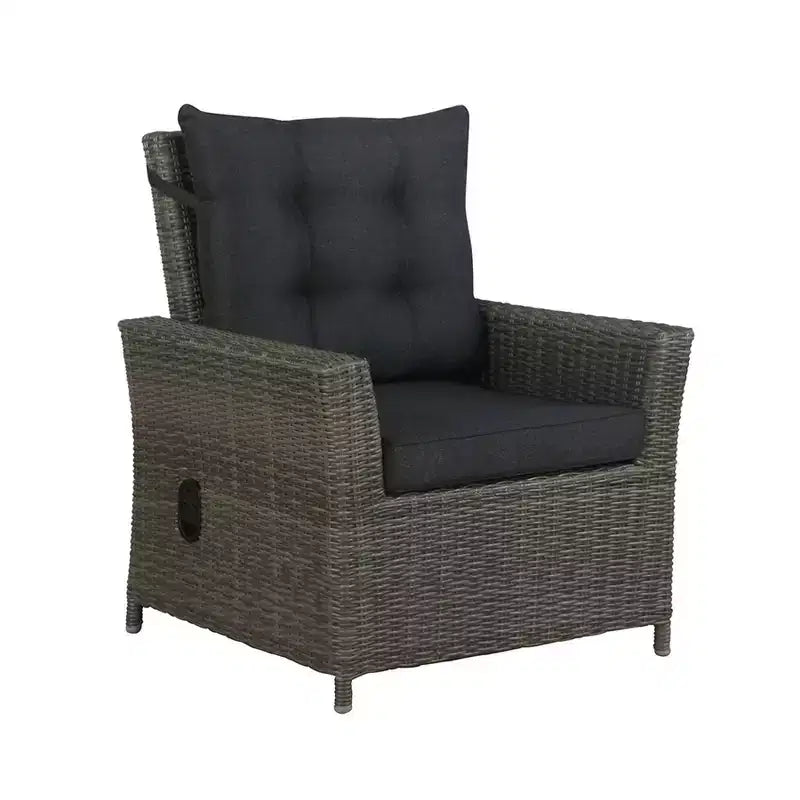 Fauteuil inclinable d'extérieur en osier Asti 2 pièces et pouf de 15 po pour patio – Gris – Alaterre Furniture : toutes saisons, aucun assemblage requis