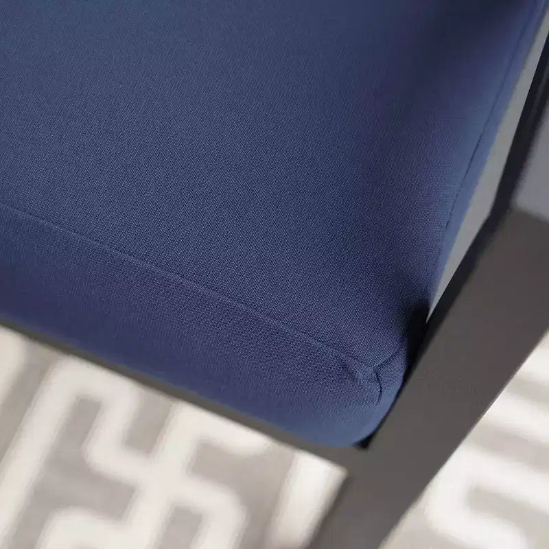 Ensemble de sièges 6 pièces en aluminium Blakely de Leisure Made, tissu bleu marine