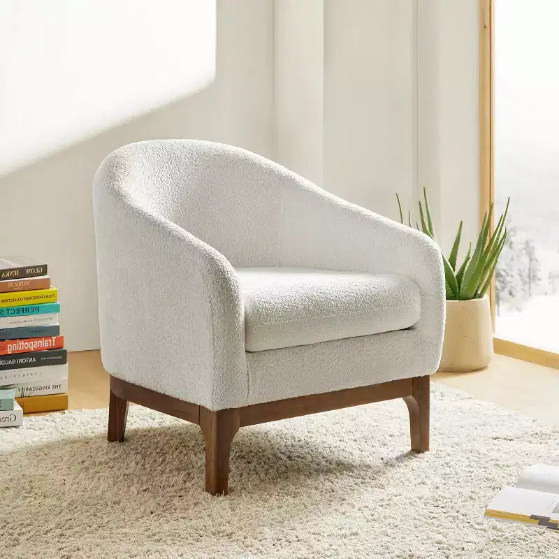 Fauteuil Kiian Boucle avec pieds en bois massif | HULALA HOME