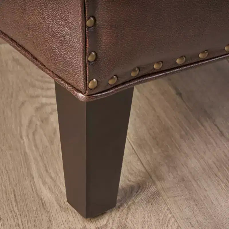 Fauteuil Club Rembourré Contemporain GDFStudio Hawthorne avec Clous Décoratifs