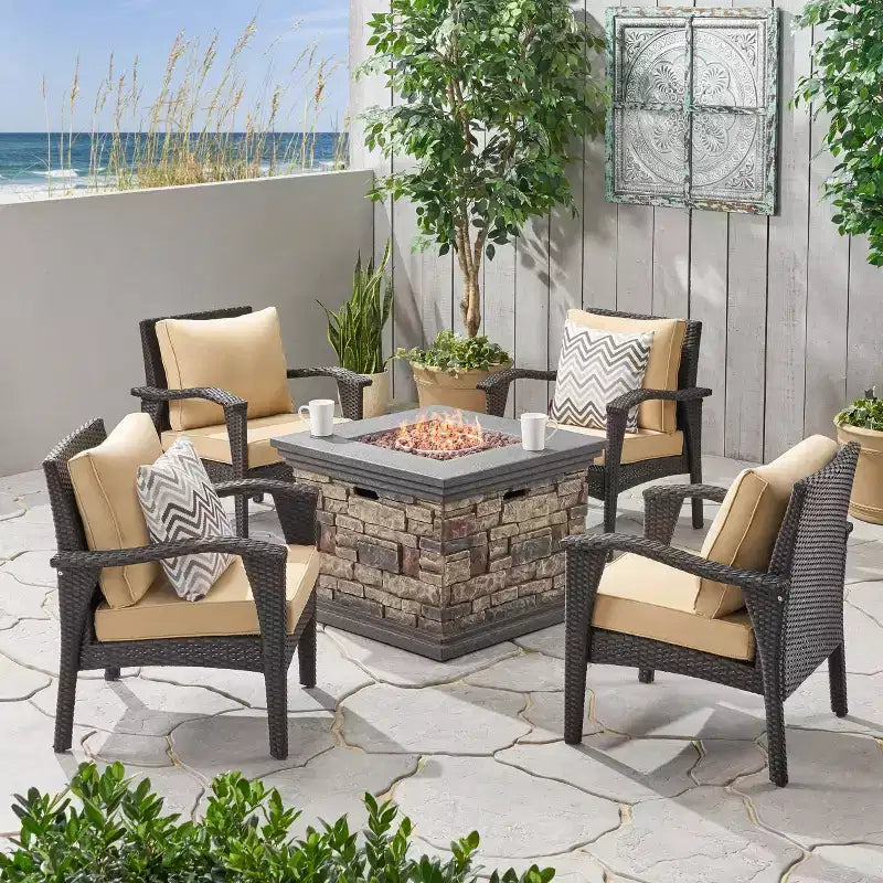 GDFStudio Barstow Ensemble de 5 Fauteuils Club et Brasero d'Extérieur en Osier avec Coussins