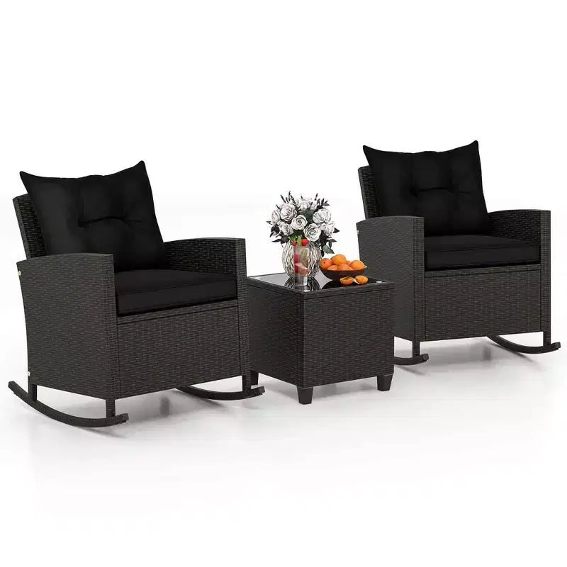 Costway Ensemble de 3 pièces de chaises à bascule en osier pour patio avec table en verre trempé et coussins moelleux Extérieur Beige/Bleu marine/Noir/Rouge