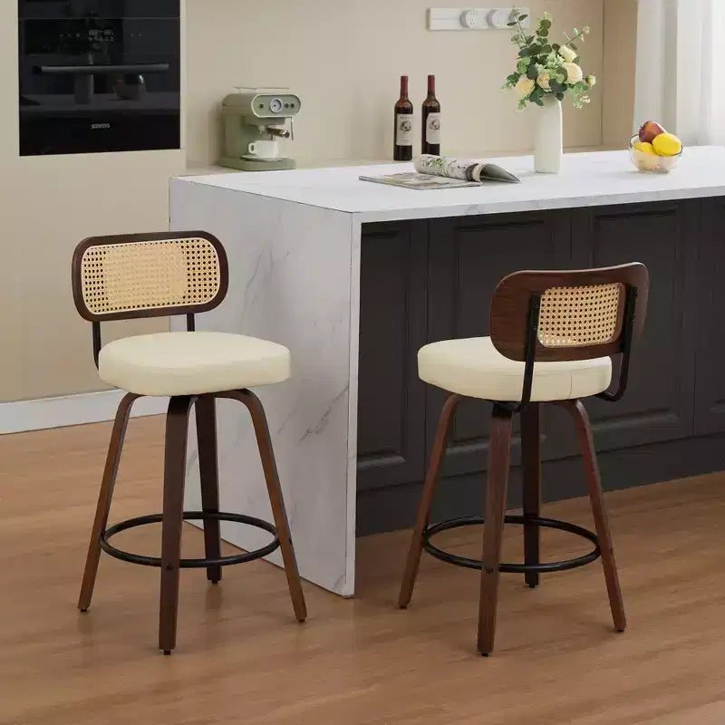 CLIHOME Lot de 2 tabourets de bar hauteur comptoir - Tabourets de bar 26 pouces en rotin avec dossier en canne et assise rembourrée