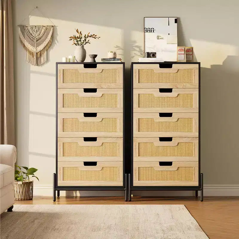 Commode à 5 tiroirs en rotin naturel, commode en bois, armoire de rangement de style rustique avec pieds en métal, commode moderne pour chambre à coucher, salon