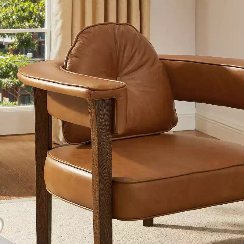 Chaise en cuir Art Leon avec cadre en frêne