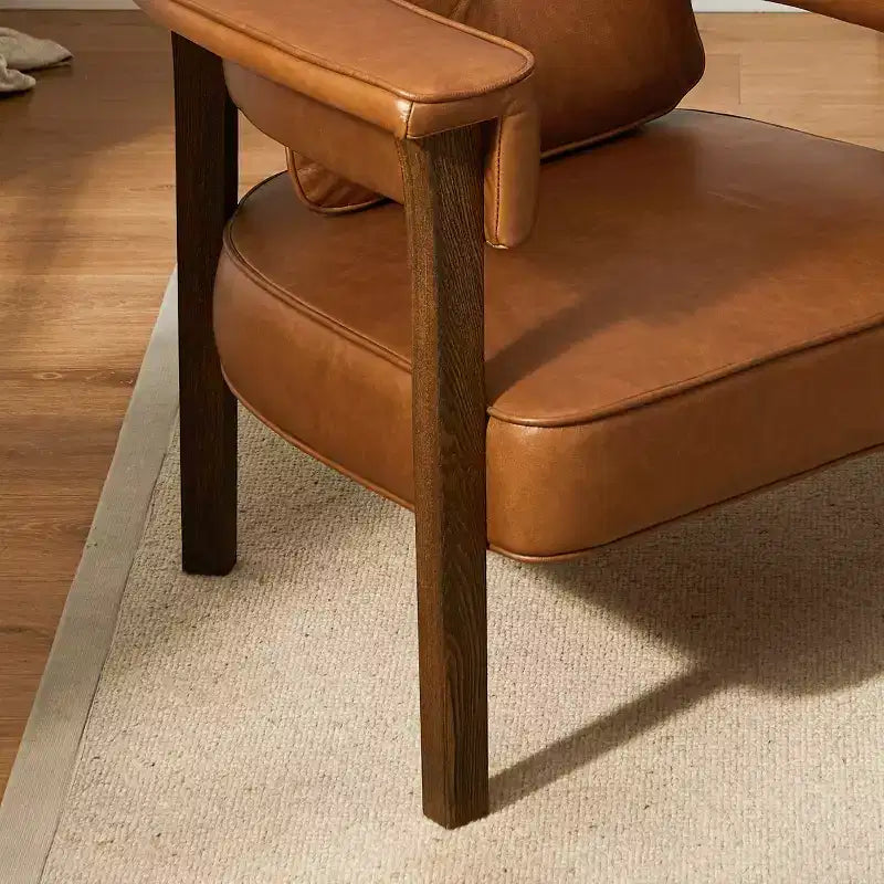 Chaise en cuir Art Leon avec cadre en frêne