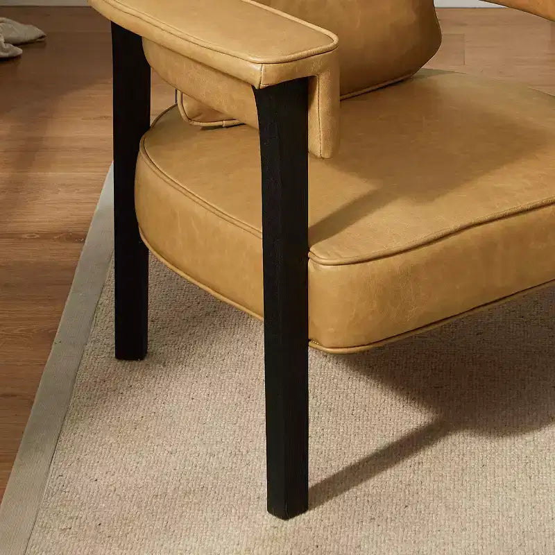 Chaise en cuir Art Leon avec cadre en frêne