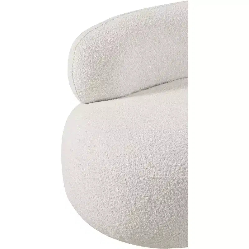 Meridian Furniture Fauteuil en tissu bouclette Venti