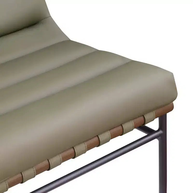 Meridian Furniture, fauteuil d'appoint en cuir végétalien Burke