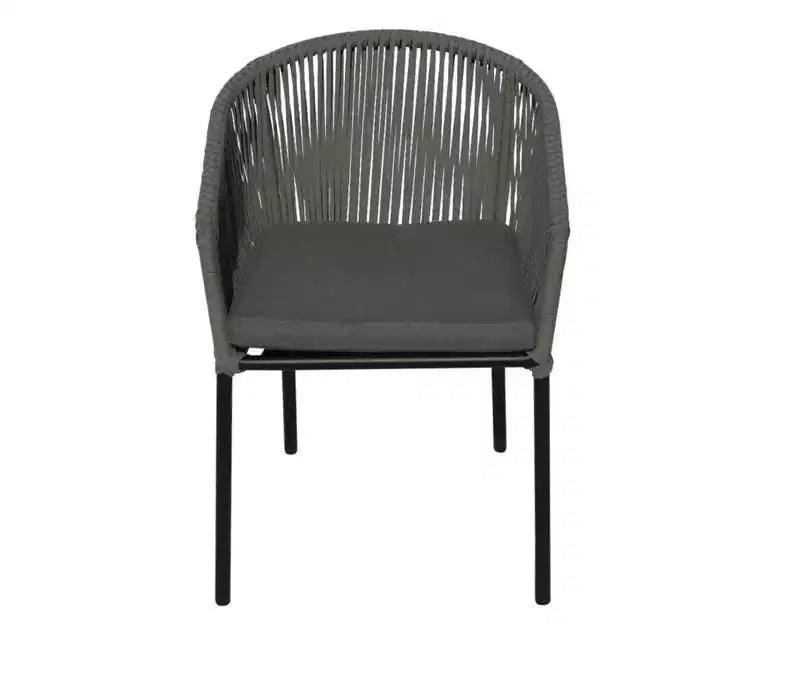 Courtyard Casual Osborne Chaises de salle à manger d'extérieur noires en aluminium, lot de 2 avec coussins