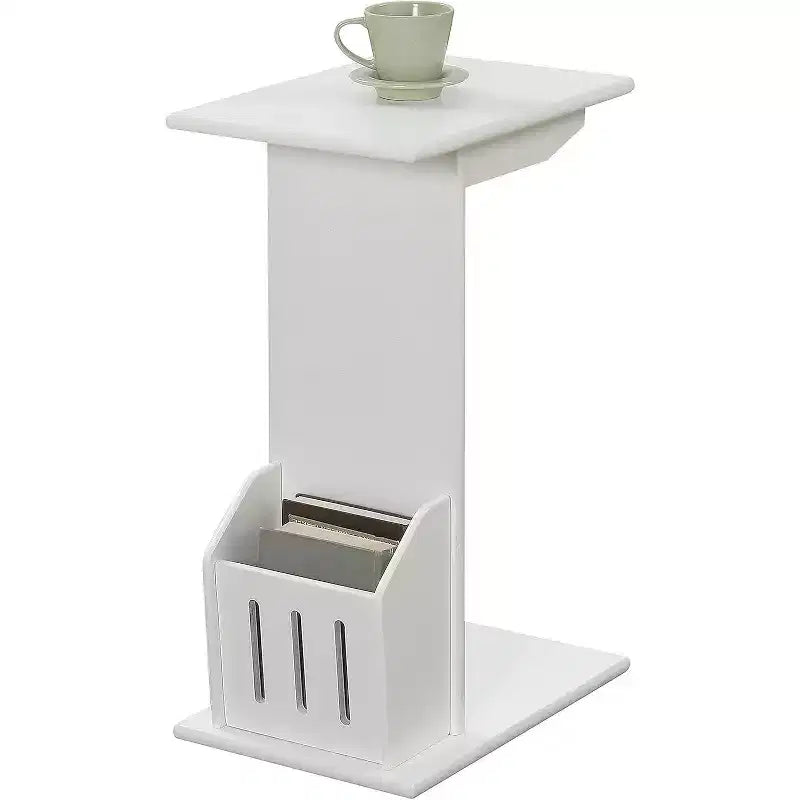 Tables d'appoint polyvalentes avec design peu encombrant pour le salon, la chambre ou le bureau