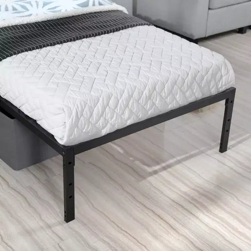 Cadre de lit en métal simple avec lattes métalliques, sommier plateforme robuste avec rangement sous le lit, support antidérapant, noir