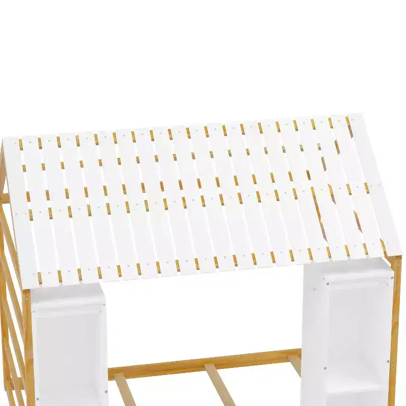Lit de sol Montessori une place avec barrière de sécurité pour enfants, cadre de lit cabane en bois avec toit et étagères de rangement