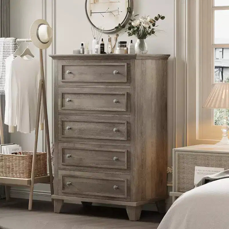 Commode à 3/6/7 tiroirs, commode de rangement en bois avec poignées en métal exquises, commode au design moderne pour chambre à coucher, salon, entrée