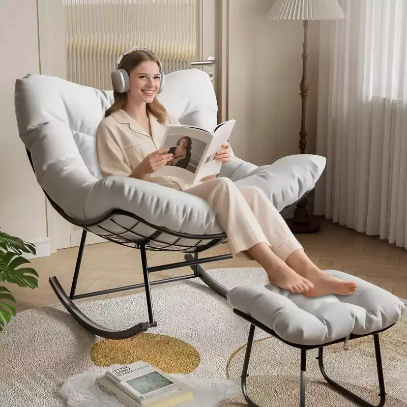 Grand fauteuil de salon avec repose-pieds, chaise berçante Papasan d'extérieur avec pouf et cadre en métal robuste, chaise berçante en rotin en forme d'œuf pour patio