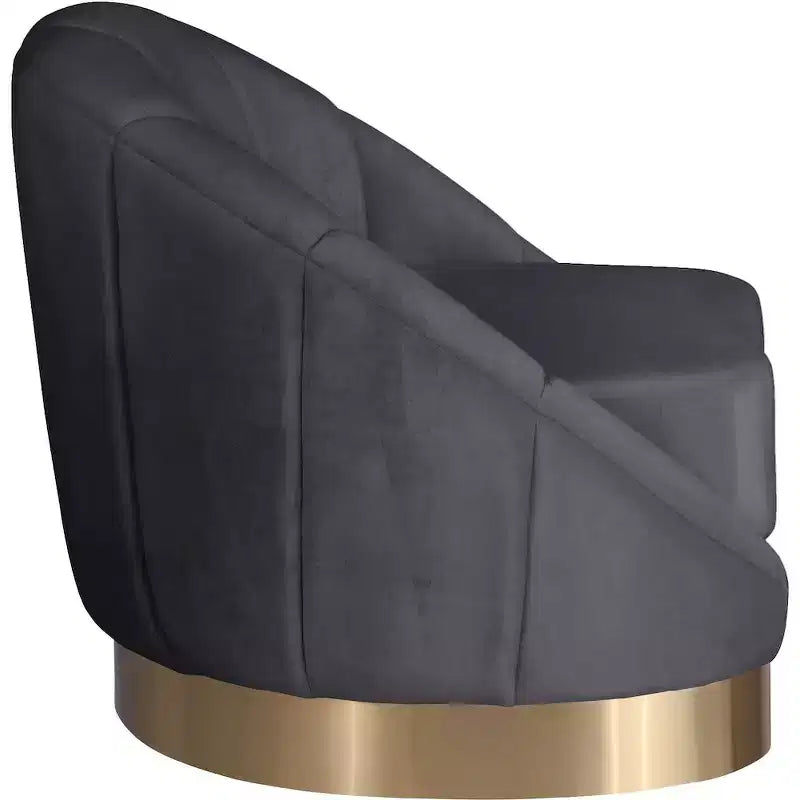 Meridian Furniture, Chaise Shelly en velours gris