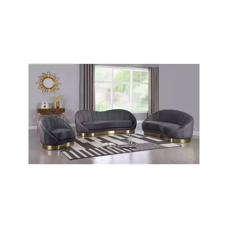 Meridian Furniture, Chaise Shelly en velours gris