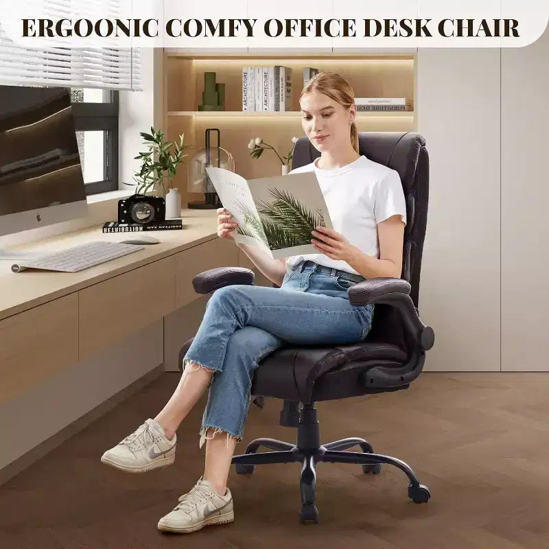 Fauteuil de bureau ergonomique pour la maison, chaise de direction à dossier haut, repose-pieds rétractable et siège large, chaise d'ordinateur pivotante robuste