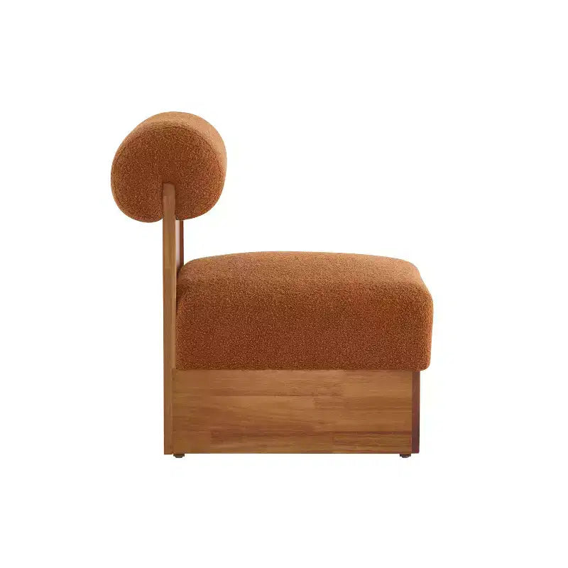 Fauteuil d'appoint Homy Casa avec dossier roulé et piètement en bois massif, revêtement en tissu bouclette