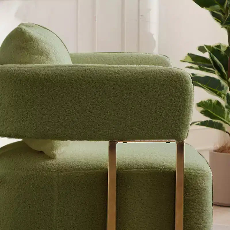 Lot de 2 fauteuils d'appoint modernes Zeus et Ruta avec revêtement en molleton doux et pieds en métal doré