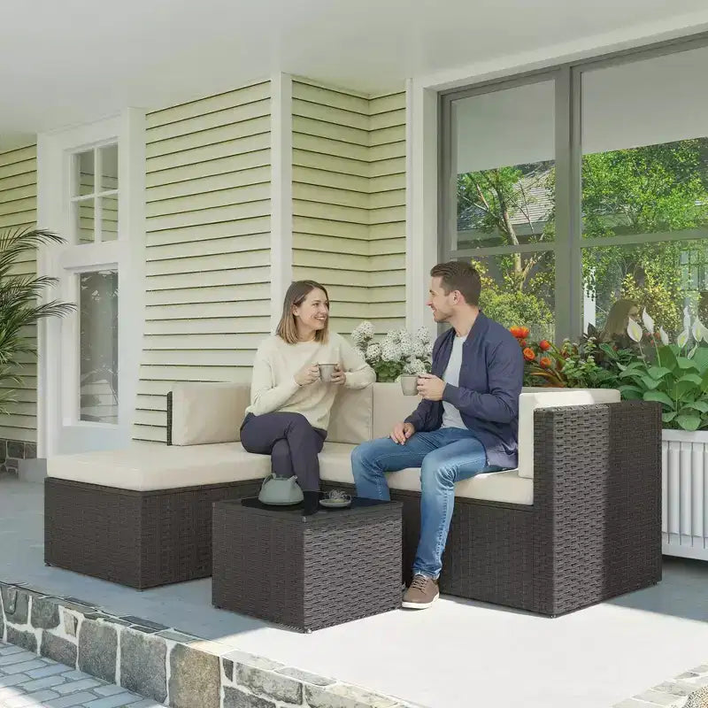 Ensemble de meubles de patio Outsunny, ensemble de mobilier de conversation extérieur en rotin osier avec coussins, table basse avec plateau en verre