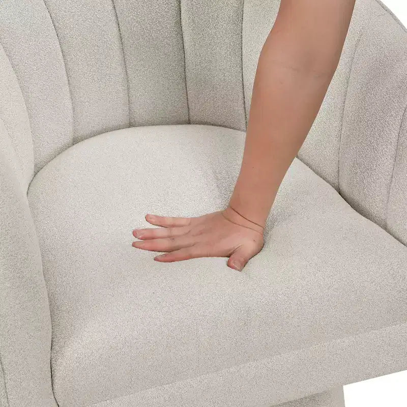 Fauteuil pivotant moderne GDFStudio Madison en bouclette avec dossier incurvé