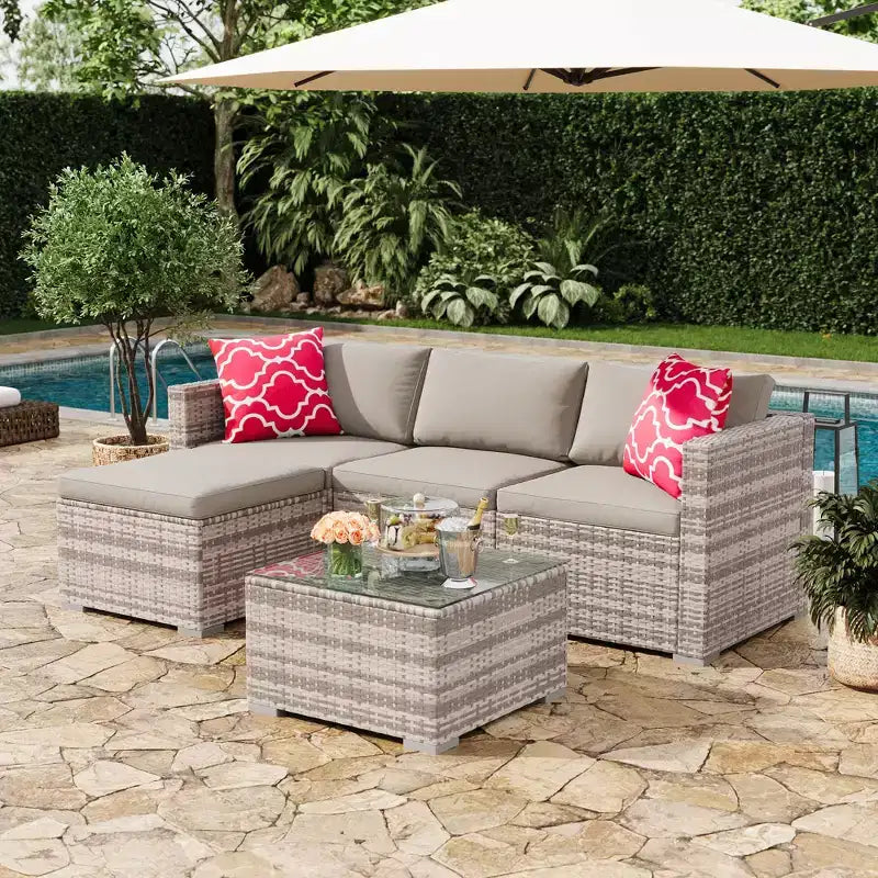 Ensemble de mobilier de patio 5 pièces COZONY, canapé sectionnel en rotin osier résistant aux intempéries avec coussins et table basse en verre pour jardin, véranda, balcon