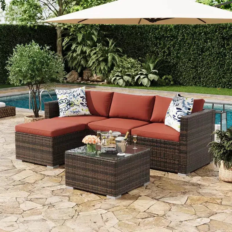 Ensemble de mobilier de patio 5 pièces COZONY, canapé sectionnel en rotin osier résistant aux intempéries avec coussins et table basse en verre pour jardin, véranda, balcon
