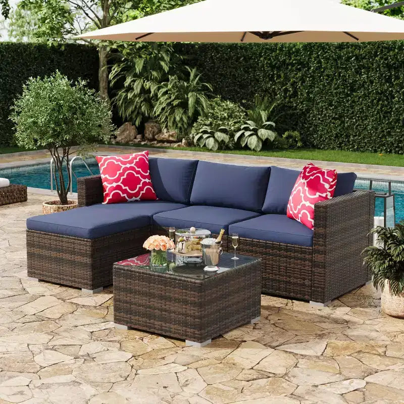 Ensemble de mobilier de patio 5 pièces COZONY, canapé sectionnel en rotin osier résistant aux intempéries avec coussins et table basse en verre pour jardin, véranda, balcon