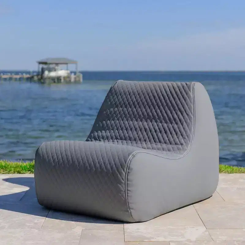 Grand ensemble de mobilier de terrasse Big Joe Solvana, cuir cousu en silicone Cool Touch résistant aux intempéries, fauteuil principal, gris clair de lune