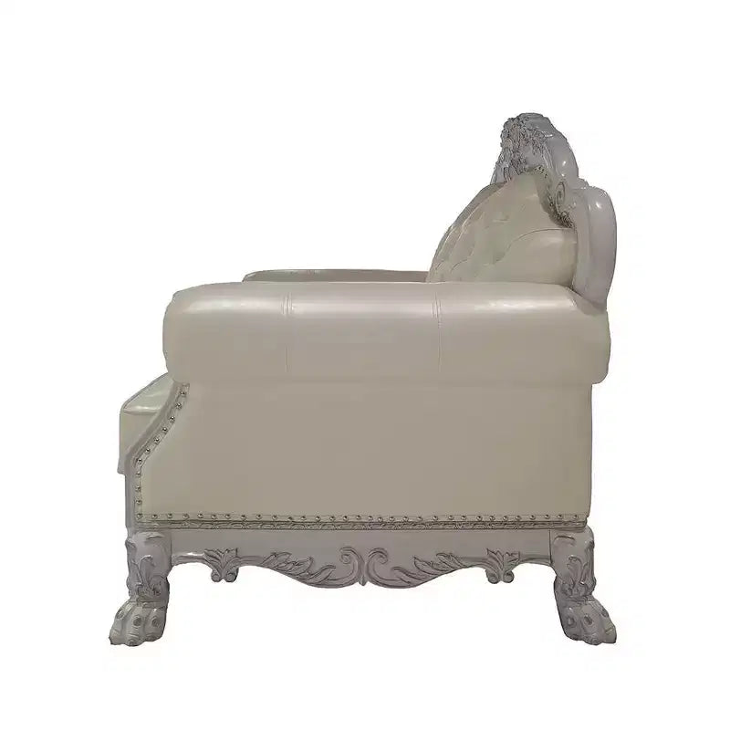 Fauteuil d'appoint Dresden de 44,8 po en cuir synthétique/finition blanc cassé - Acme Furniture : Aucun assemblage requis, dossier touffeté