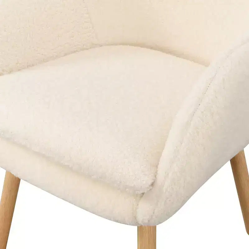 Fauteuil d'appoint Breighton Home Take a Seat Charlotte Wingback en similicuir mouton
