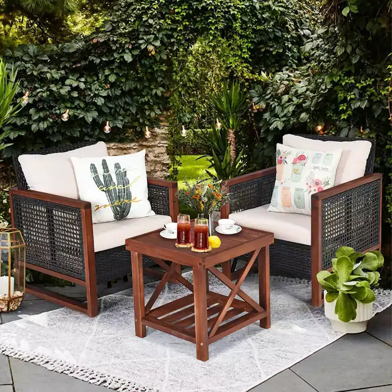 Costway Ensemble de Meubles de Jardin en Rotin 3 pièces, Cadre en Bois Massif, Canapé avec Coussins et Table Carrée avec Étagère