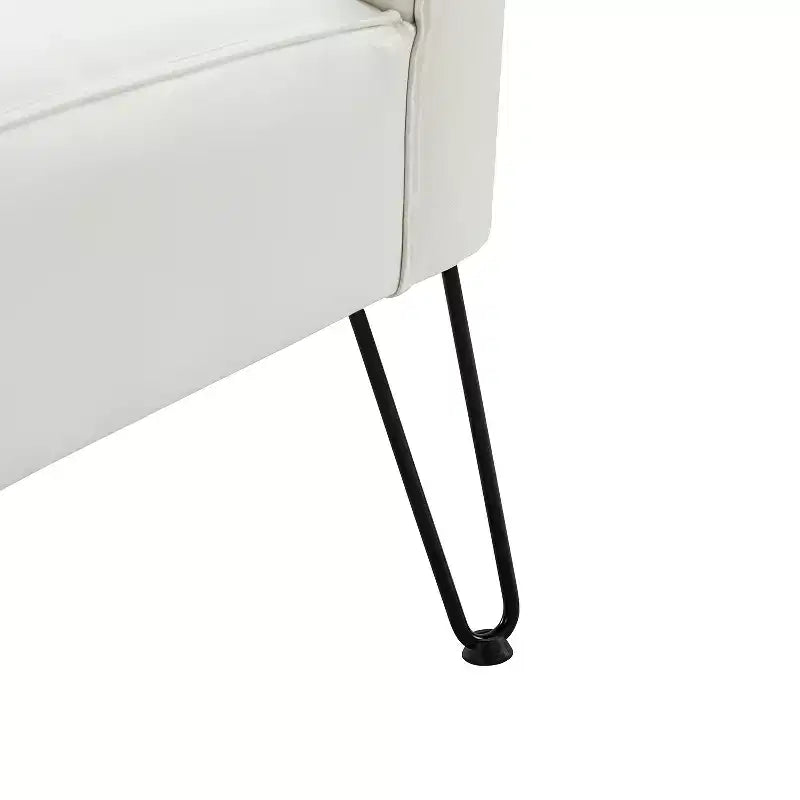 Eustacio Comtemporain Fauteuil d'appoint en similicuir capitonné avec pieds en métal | Karat Home