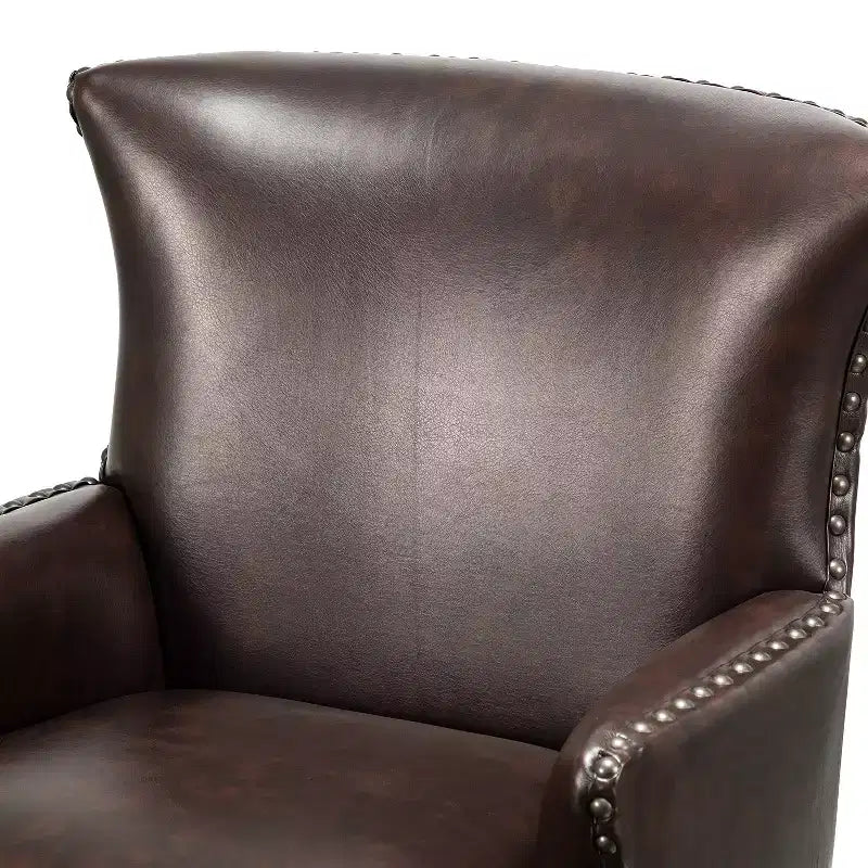 Fauteuil à oreilles en similicuir végane Jorge avec clous décoratifs pour salon et chambre | Karat Home