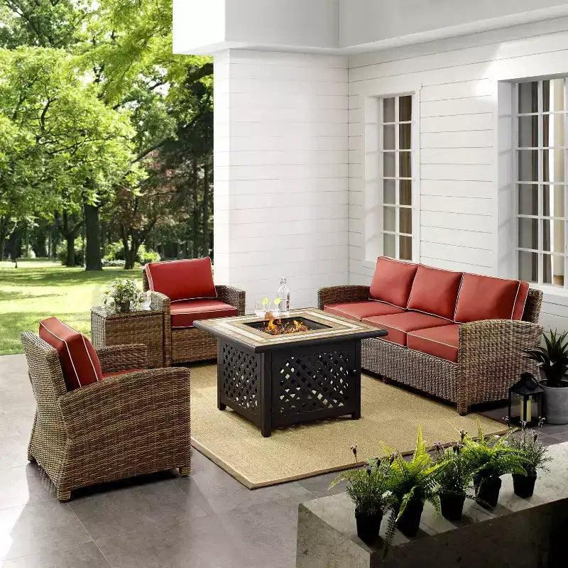 Ensemble de conversation d'extérieur Bradenton 5 pièces en osier avec table de feu - Crosley