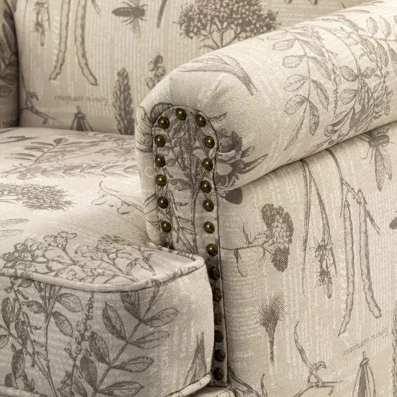 Yahweh Fauteuil transitoire en bois et tissu avec motif floral, accoudoirs à panneaux et dossier chameau | ART OF LIVING DESIGNS