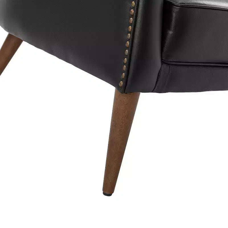Fauteuil crapaud d'appoint Justo 28,5 po de large en cuir véritable capitonné avec pieds en bois massif pour salon | ART OF LIVING DESIGNS