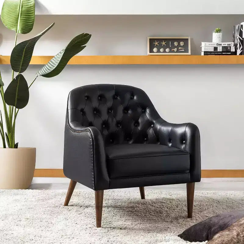 Fauteuil crapaud d'appoint Justo 28,5 po de large en cuir véritable capitonné avec pieds en bois massif pour salon | ART OF LIVING DESIGNS