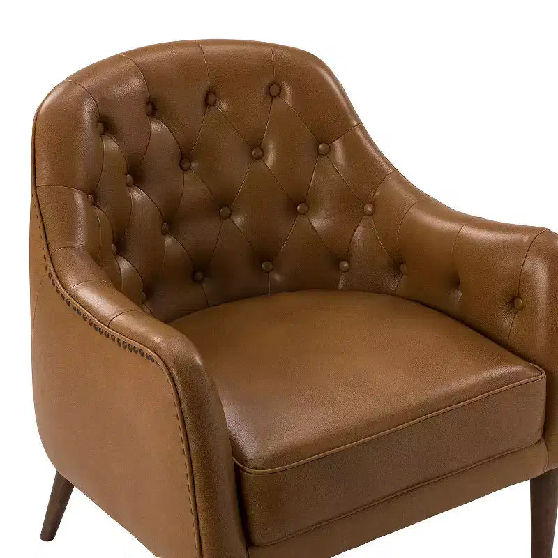 Fauteuil crapaud d'appoint Justo 28,5 po de large en cuir véritable capitonné avec pieds en bois massif pour salon | ART OF LIVING DESIGNS