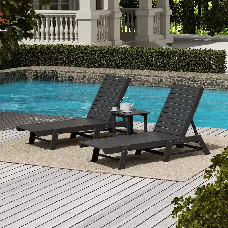WestinTrends Ensemble de 3 pièces : chaise longue d'extérieur en polyéthylène avec table d'appoint