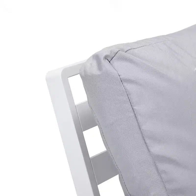 LeisureMod Walbrooke Modern Outdoor Armchairs - Set of 2 Rust-Proof White Aluminum Patio Chairs with Wide Armrests and All-Weather Design
