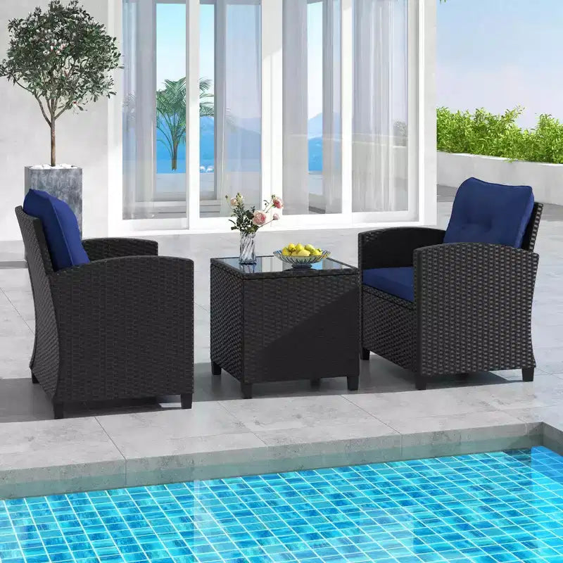 Ensemble de mobilier de patio Costway 3 pièces avec table basse en verre trempé et coussins lavables Beige/Noir/Blanc cassé/Rouge/Bleu marine/Turquoise